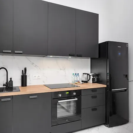 Nadolnik 2-bedroom By Bookinghost Apartment *