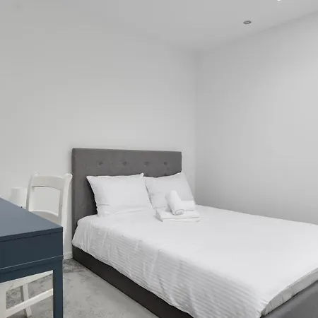 Nadolnik 2-bedroom By Bookinghost Poznan