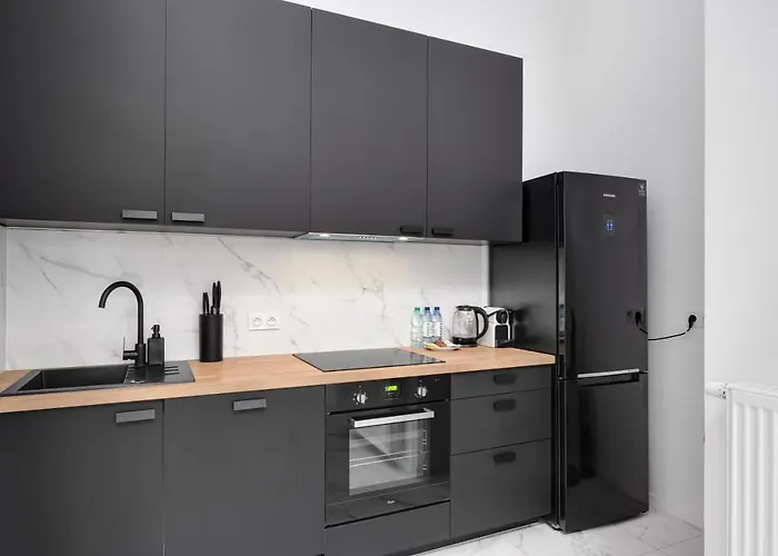 Nadolnik 2-bedroom By Bookinghost Apartment *